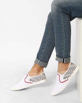 AJIO - Embroidered Canvas Slip-Ons