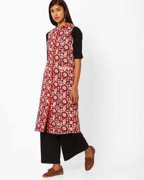 AJIO - Quilted Sleeveless Jacket