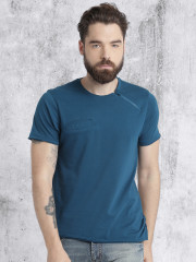 Roadster Men Teal Blue Solid Round Neck T-shirt
