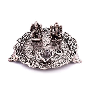 Pooja Thalis