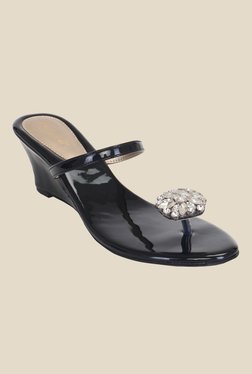 Catwalk Black Toe Ring Wedges