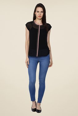 Arrow Black Solid Top