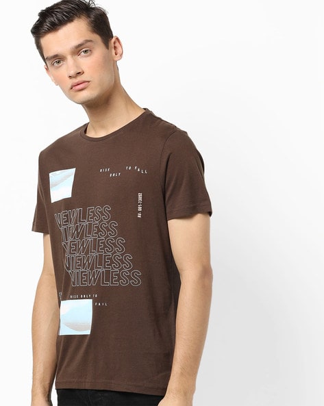 AJIO Brown Crew Typographic Print Slim Fit T-shirt