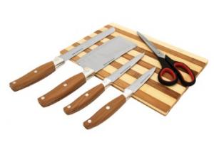 Home Belle Wooden Chopping Board with Knife Set at 71% Off